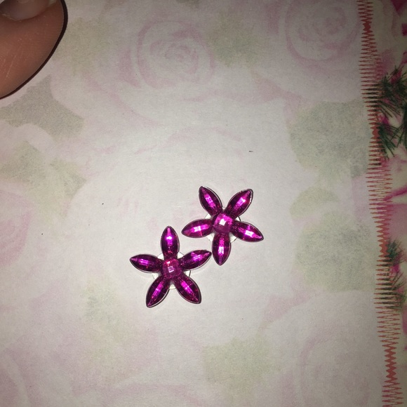 Pink flower crystal earrings - Picture 5 of 8